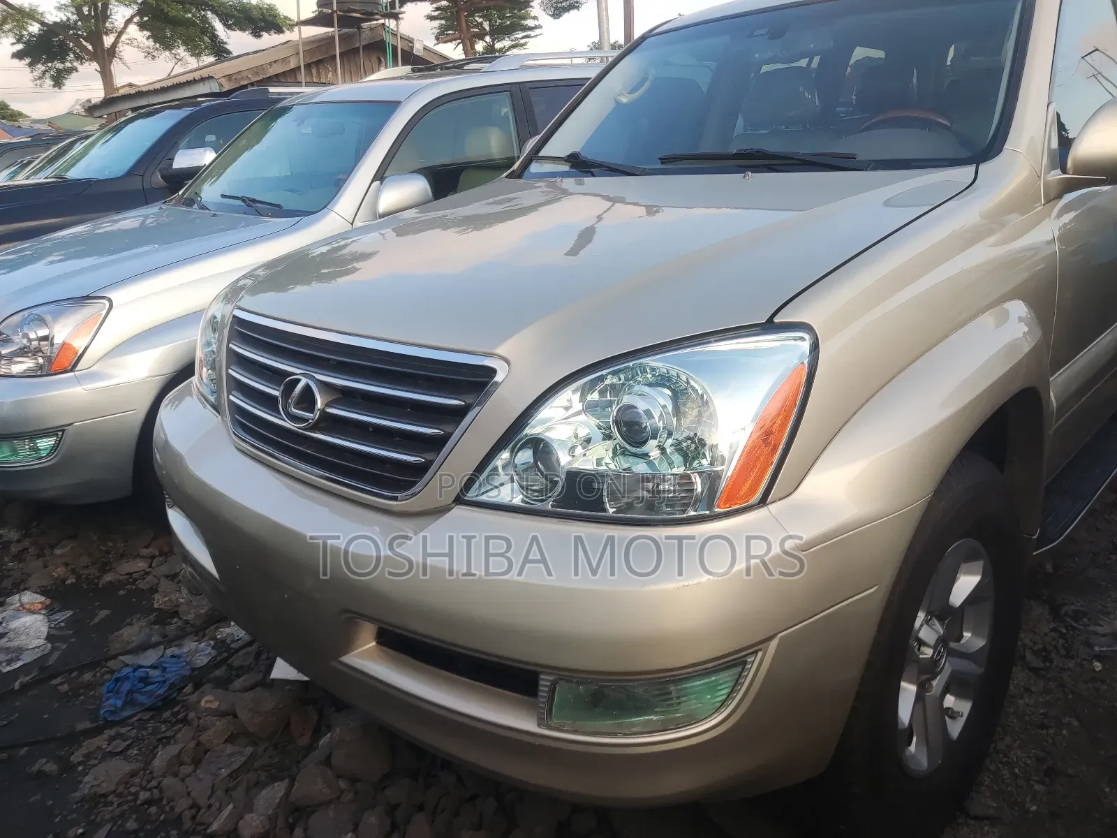 Lexus GX 470 2009 Gold