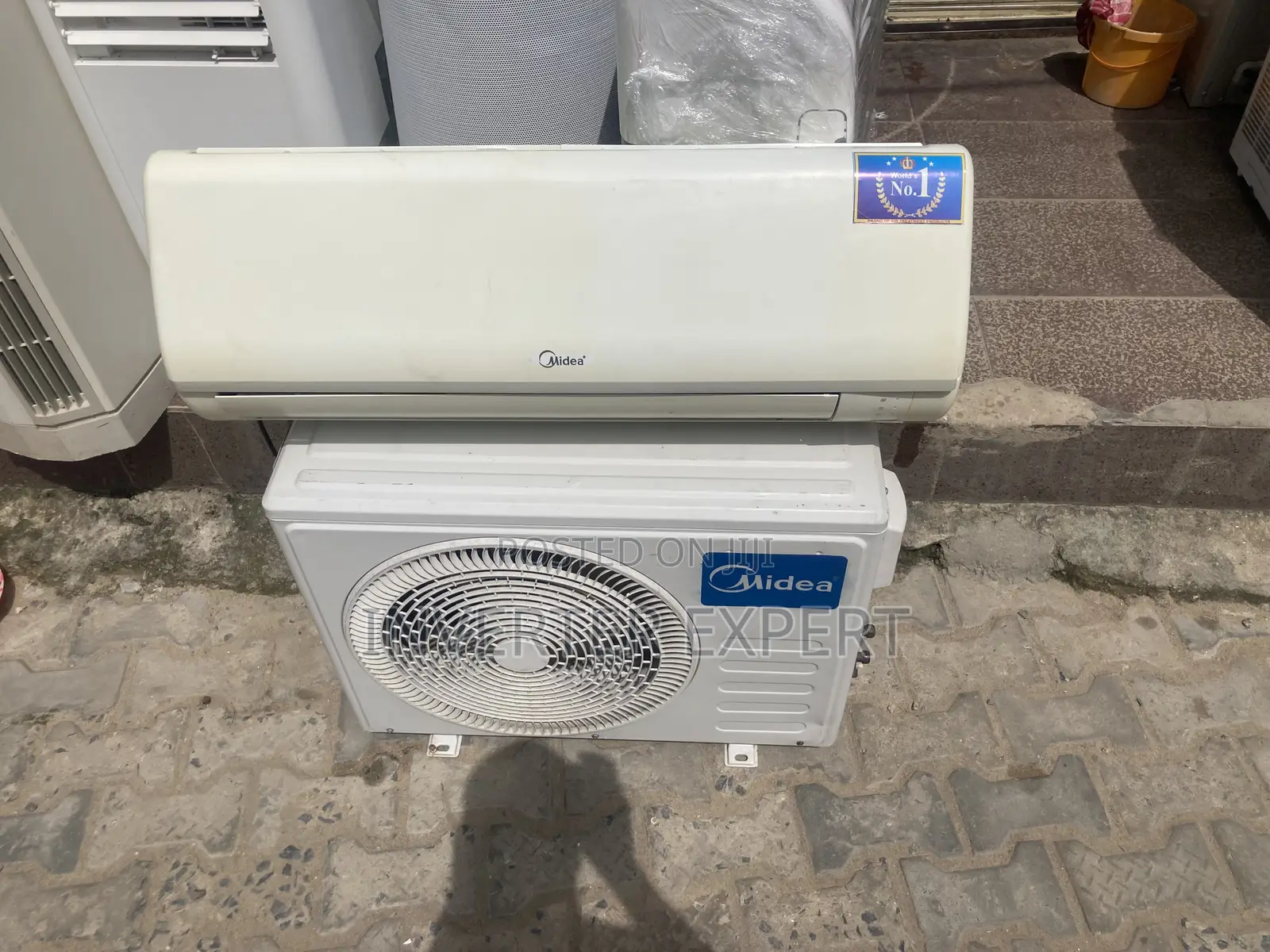 Media Split Ac