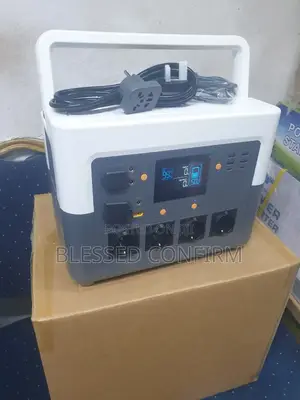Powerful 1800w Solar Generator With 1kwh Lithium Battery and Panel