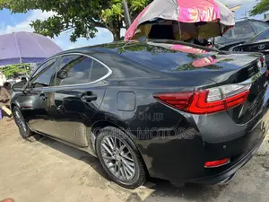 Lexus ES 2017 Black