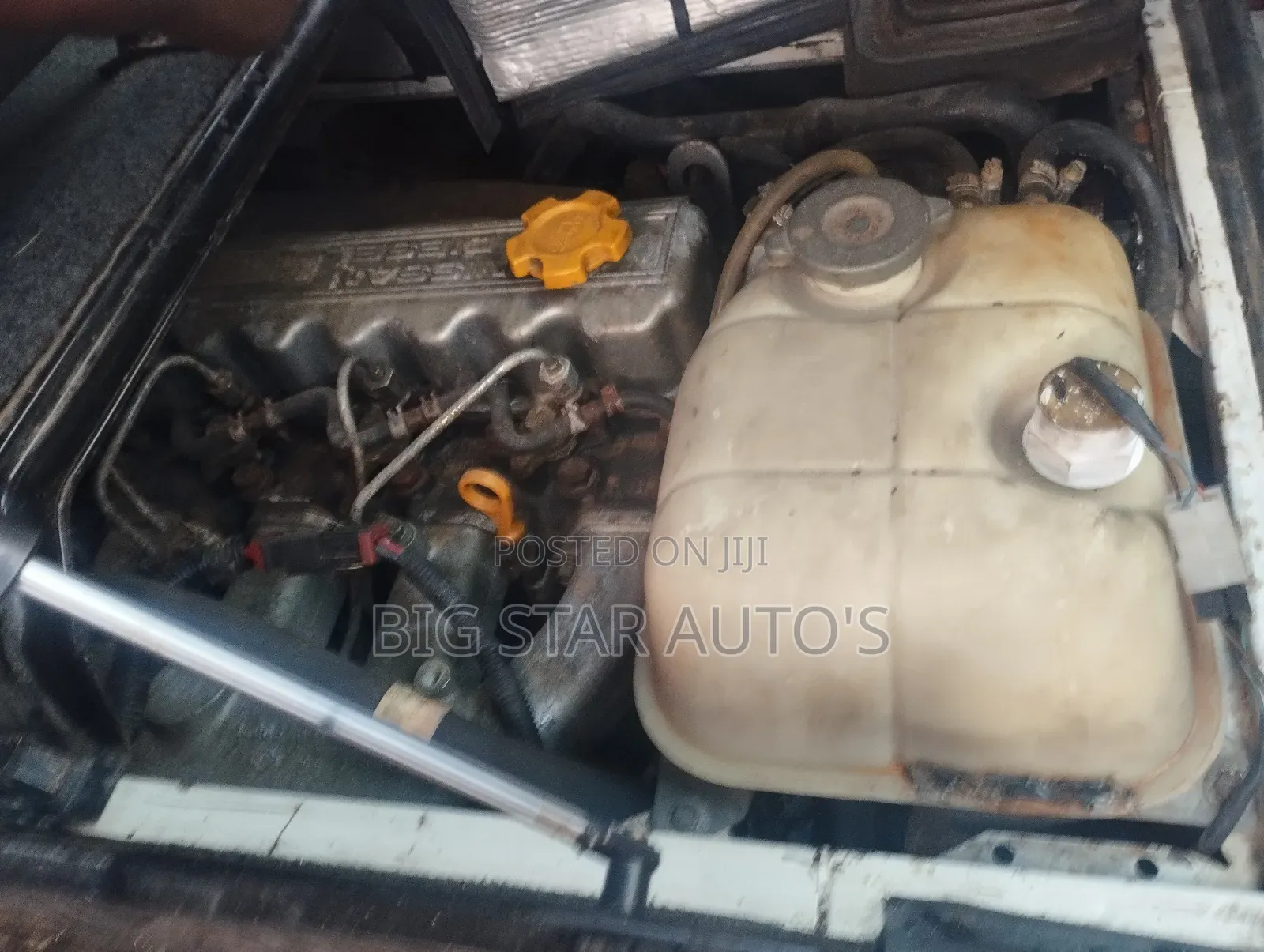 Nissan Caravan (Urvan) 2000 White
