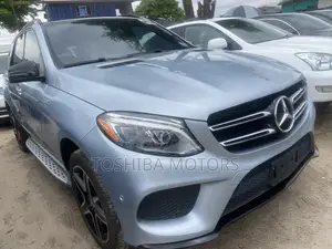 Mercedes-Benz GLE-Class GLE 350d 4MATIC 2017 Blue
