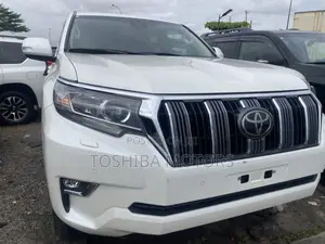 Toyota Land Cruiser Prado 2023 White