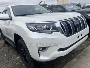 Toyota Land Cruiser Prado 2023 White
