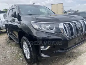 Toyota Land Cruiser Prado 2023 Black