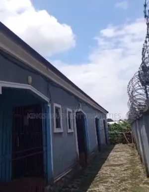 1bdrm Bungalow in Agbarho, Warri for sale