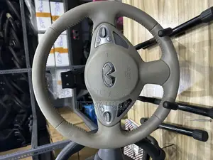 Steeeing Wheel Infiniti Fx35