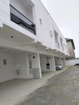 3bdrm Duplex in Behind Blenco for sale