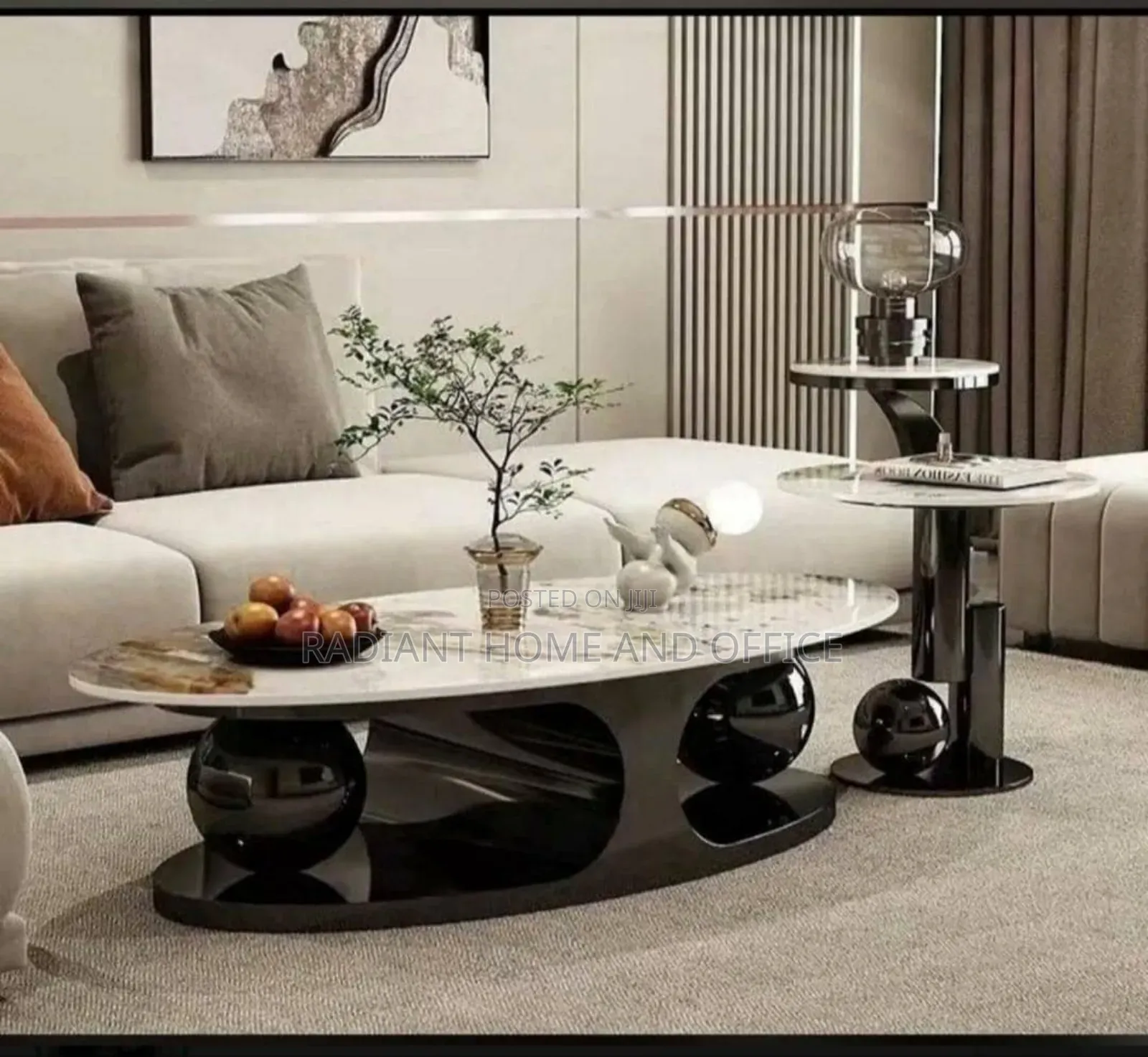 Luxury Center Tables With Side Stools