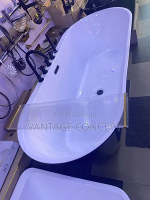 75*170cm Black and White Acrylic Bathtub With Faucet