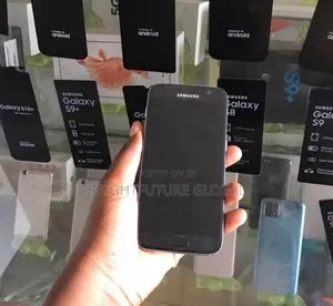 New Samsung Galaxy S7 32 GB Black