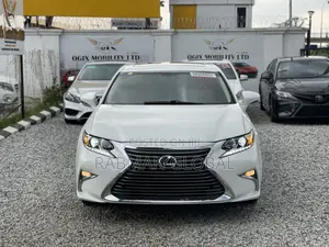 Lexus ES 350 FWD 2013 White