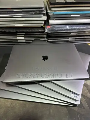 Laptop Apple MacBook 2019 16GB Intel Core I9 SSD 1T