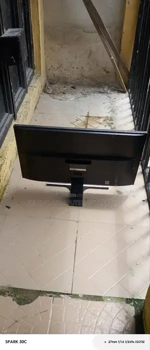 28 Inches Led Monitor