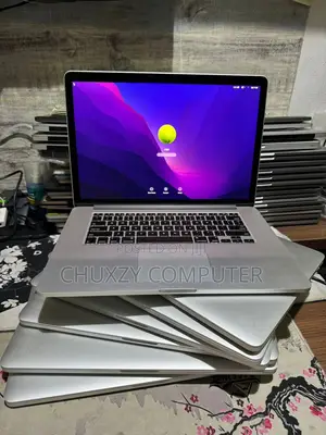 Laptop Apple MacBook Pro 2015 16GB Intel Core I7 SSD 512GB