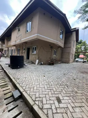 5bdrm Duplex in Wuse 2 for sale
