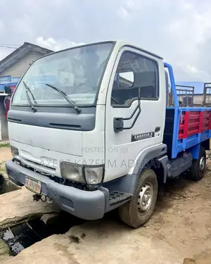 Nissan Cabstar Truck 2000 Model With Front Spring