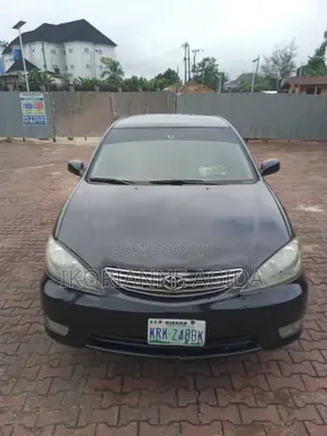 Toyota Camry LE 4dr Sedan (2.4L 4cyl 5M) 2004 Black
