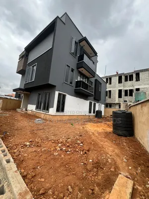 5bdrm Duplex in Ikeja Gra Lagos for sale