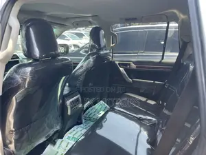 Lexus GX 2012 Silver