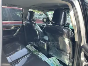 Lexus GX 2012 Silver