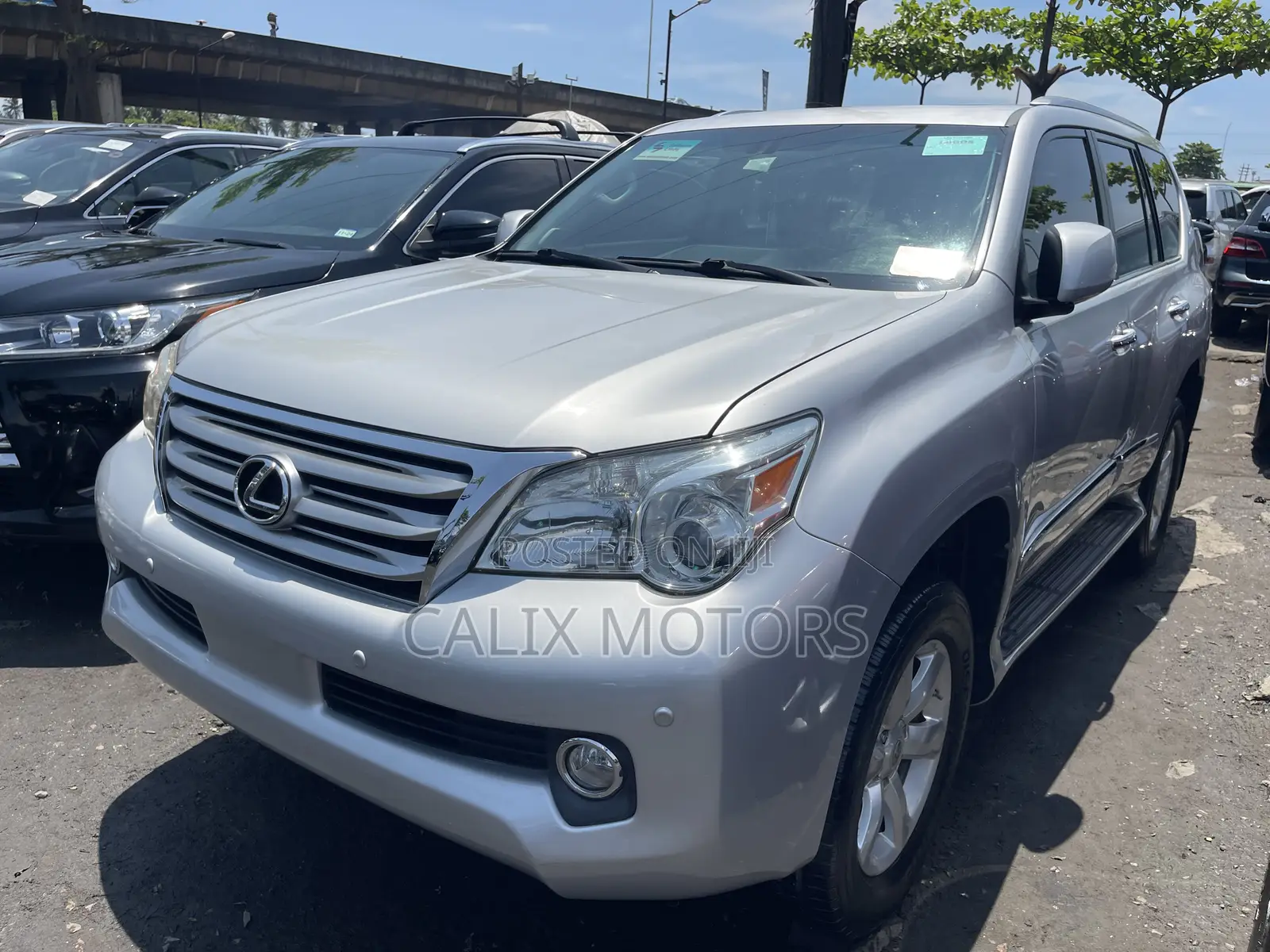 Lexus GX 2012 Silver