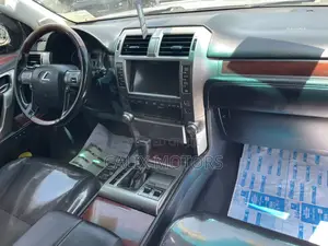 Lexus GX 2012 Silver