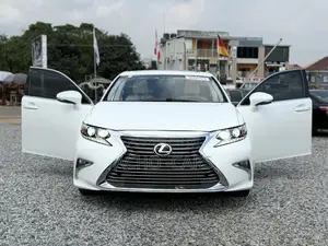 Lexus ES 2013 White