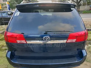 Toyota Sienna XLE AWD 2005 Blue
