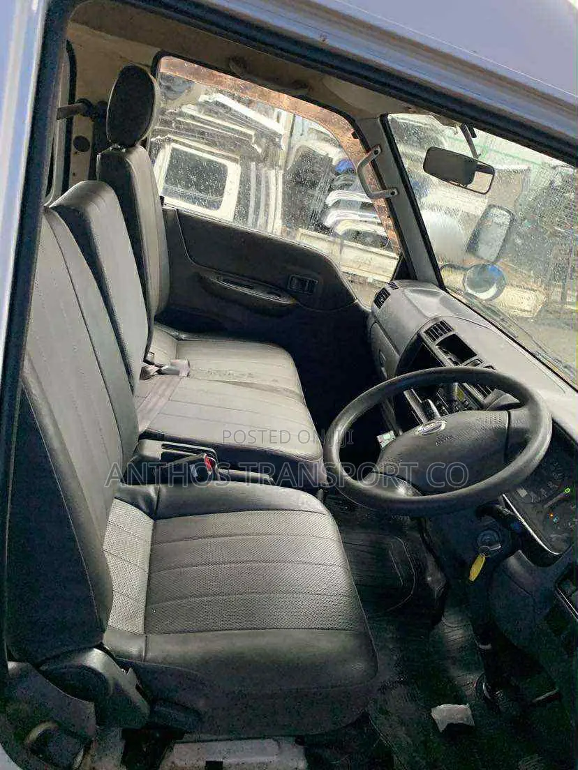 Nissan Vanette 2009 White