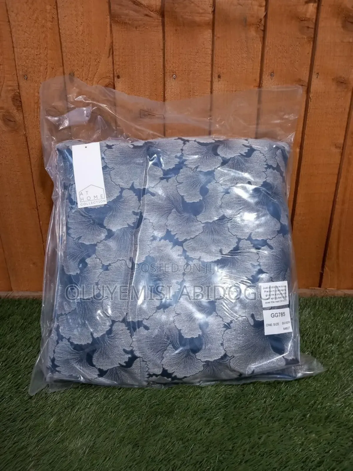Leaf Cushion