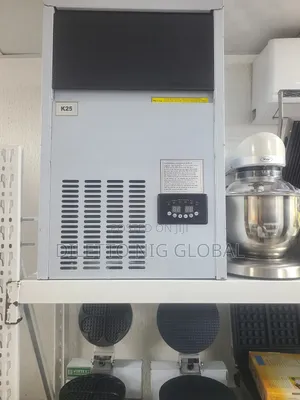 Ice Cube Maker Machine - 32 Cubes