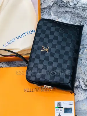 High Quality Luxury Louis Vuitton Men Purse