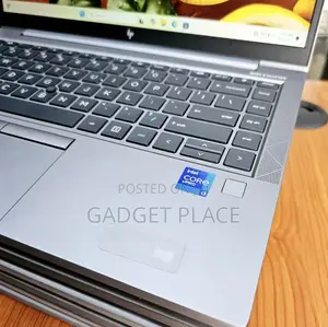 Laptop HP ZBook Firefly G8 16GB Intel Core I7 SSD 512GB