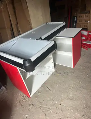 Cashpoint Table