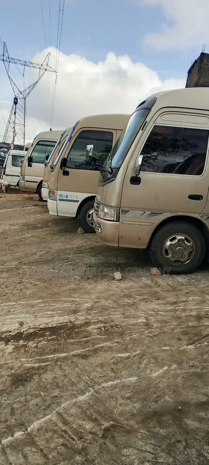 Toyota Coaster 2013 Gold