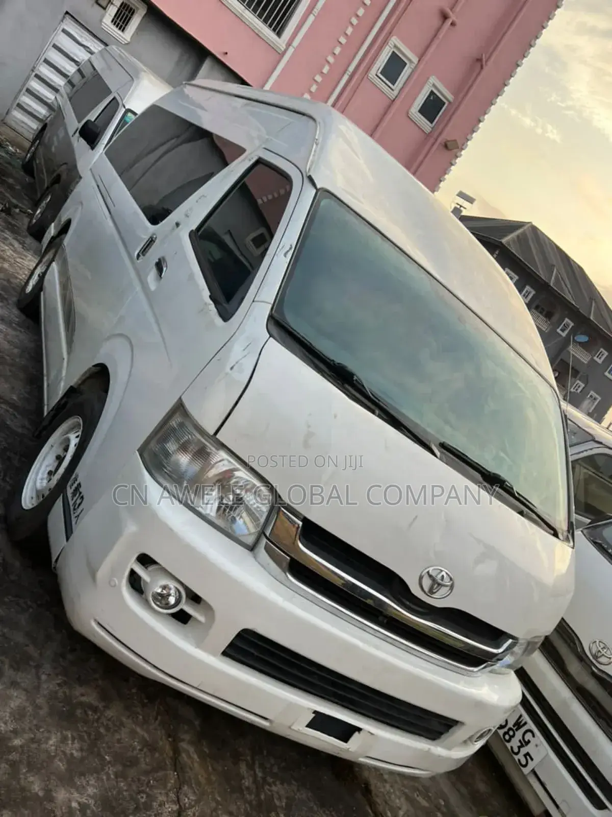 Toyota HiAce 2012 White