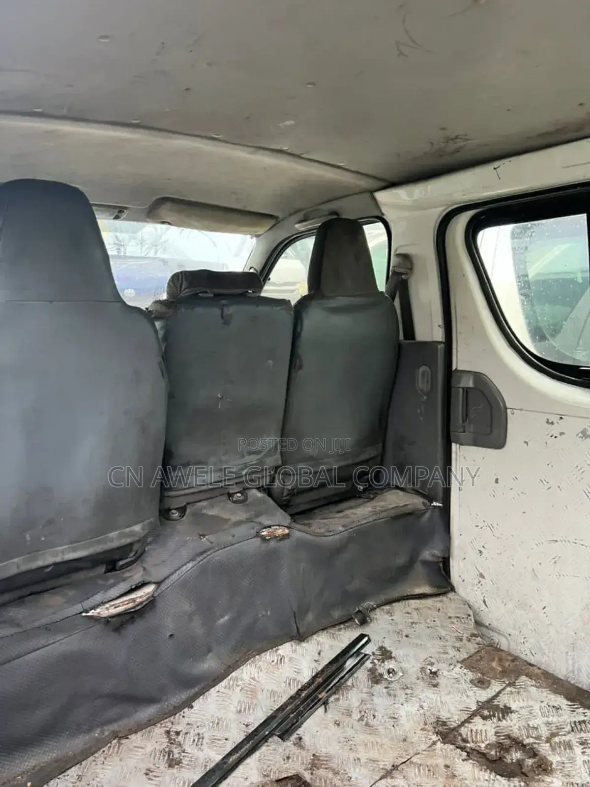 Toyota HiAce 2012 White