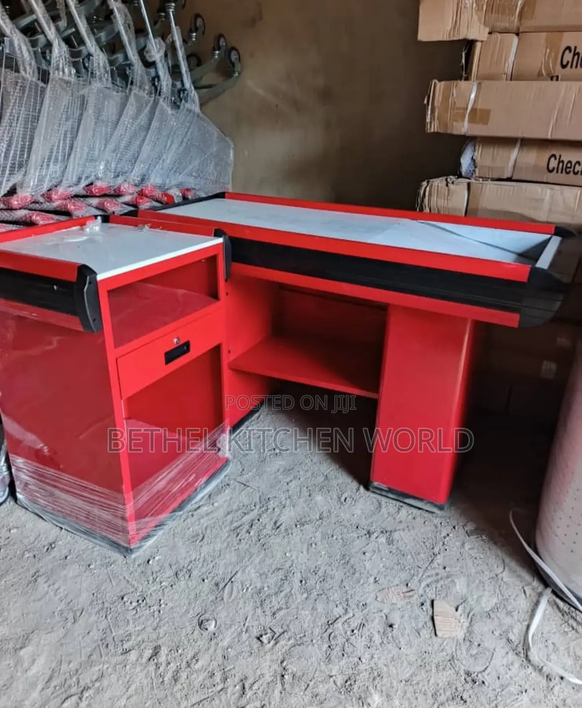 Cashpoint Table
