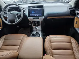 Toyota Land Cruiser Prado 2012 Black