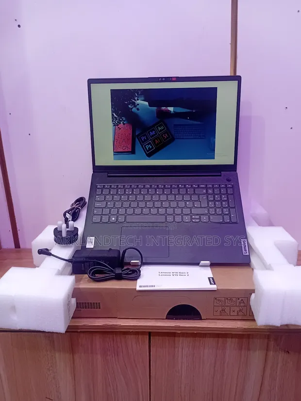 New Laptop Lenovo IdeaPad Z470 8GB Intel Core I3 SSD 256GB in