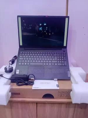 New Laptop Lenovo IdeaPad Z480 8GB Intel Core i3 SSD 256GB