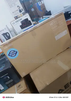 Samsung 32" Smart Tv for Cozy Living