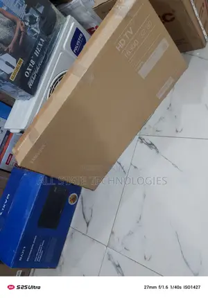 Samsung 32" Smart Tv for Binge Watching
