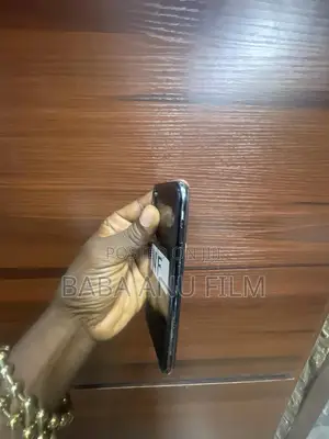 Apple iPhone X 64 GB Black