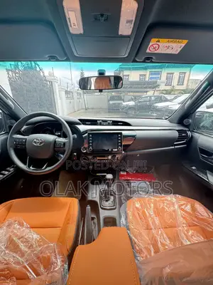 New Toyota Hilux 2025 White