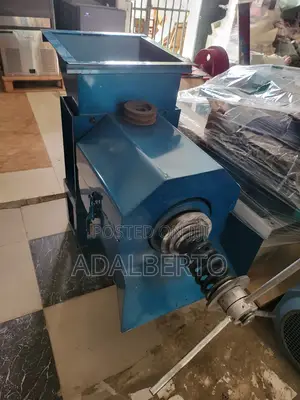 Palm Oil Extractor (Red Oil) Machine