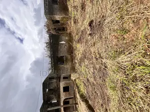 8bdrm House in Ado-Odo/Ota for sale