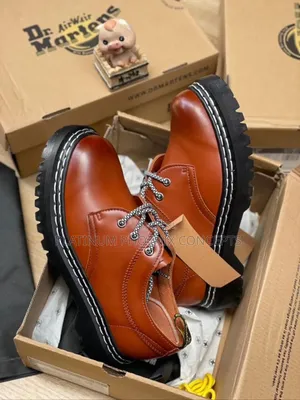 Dr Martens Classic Shoe