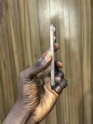 Apple iPhone 16 Pro 256 GB Gold